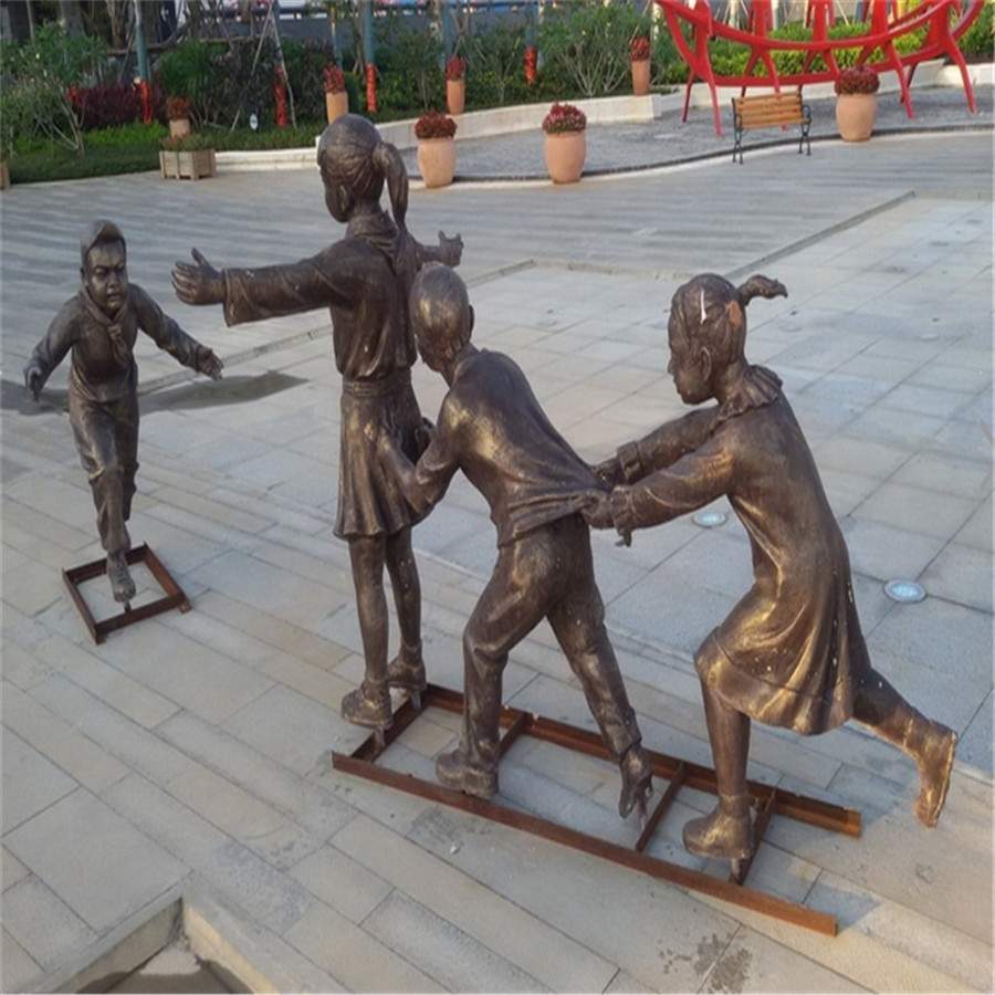 儿童游戏铸造雕塑